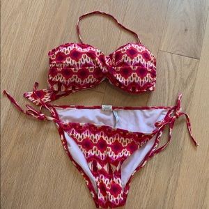 Kenneth Cole bathing suit. Size small.